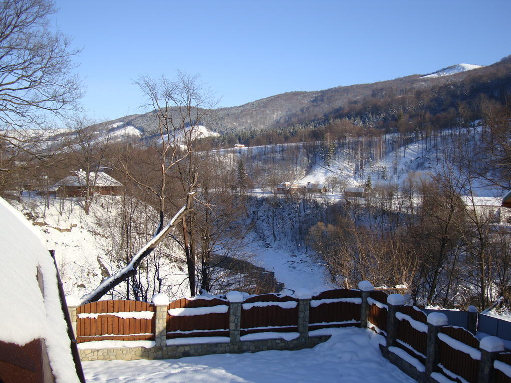 Котедж Гірський Yaremche Exterior photo